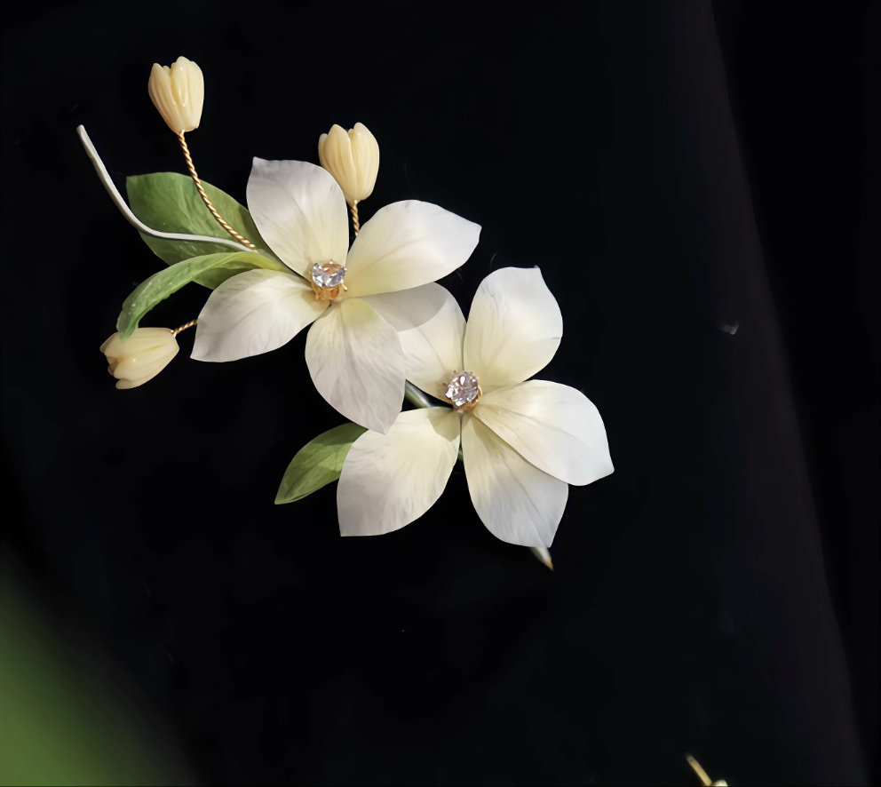Narcissus Whisper-Heirloom Silk Brooch